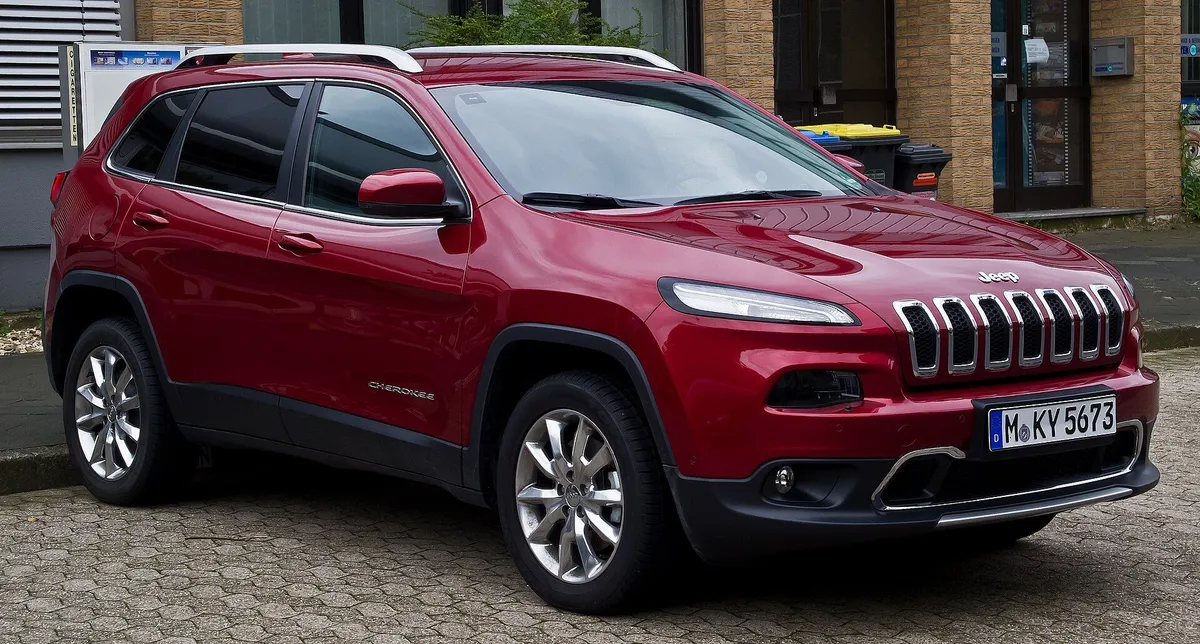 Jeep Cherokee KL pre-facelift (2014–2018)