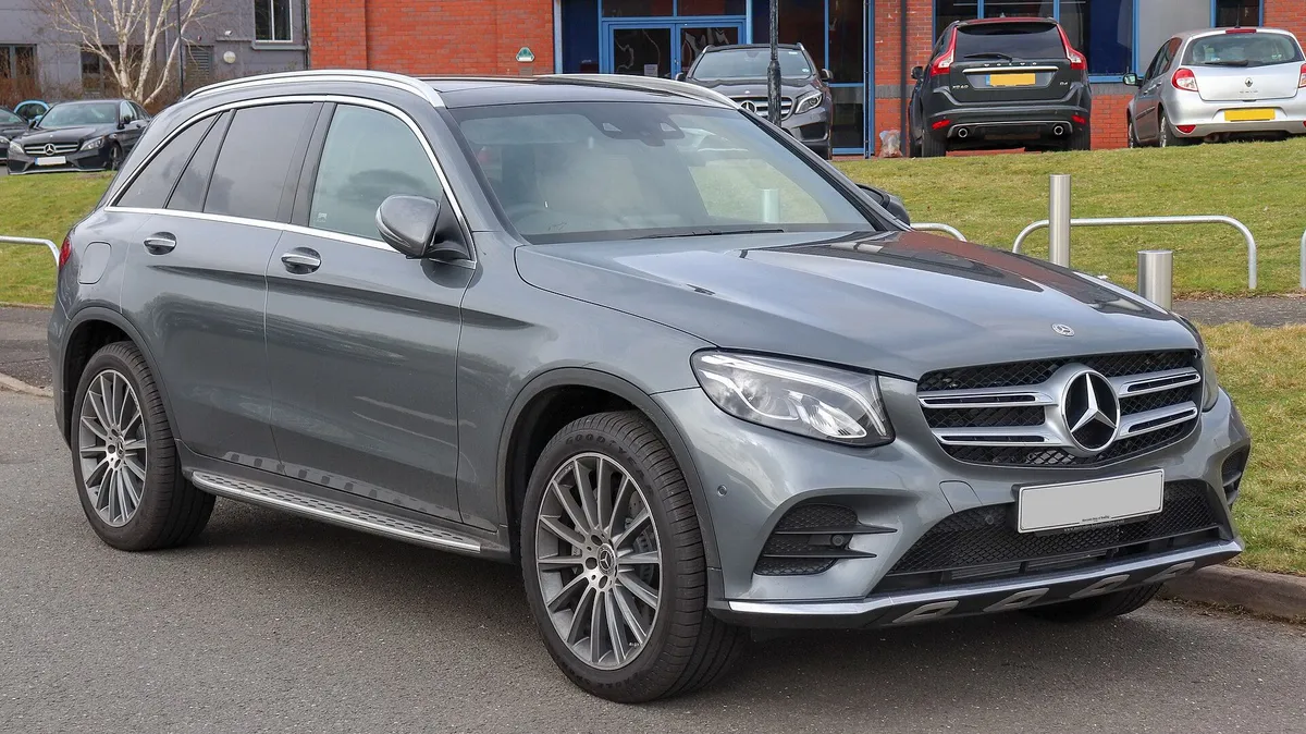 Mercedes-Benz GLC X253 pre-facelift (2016–2019)