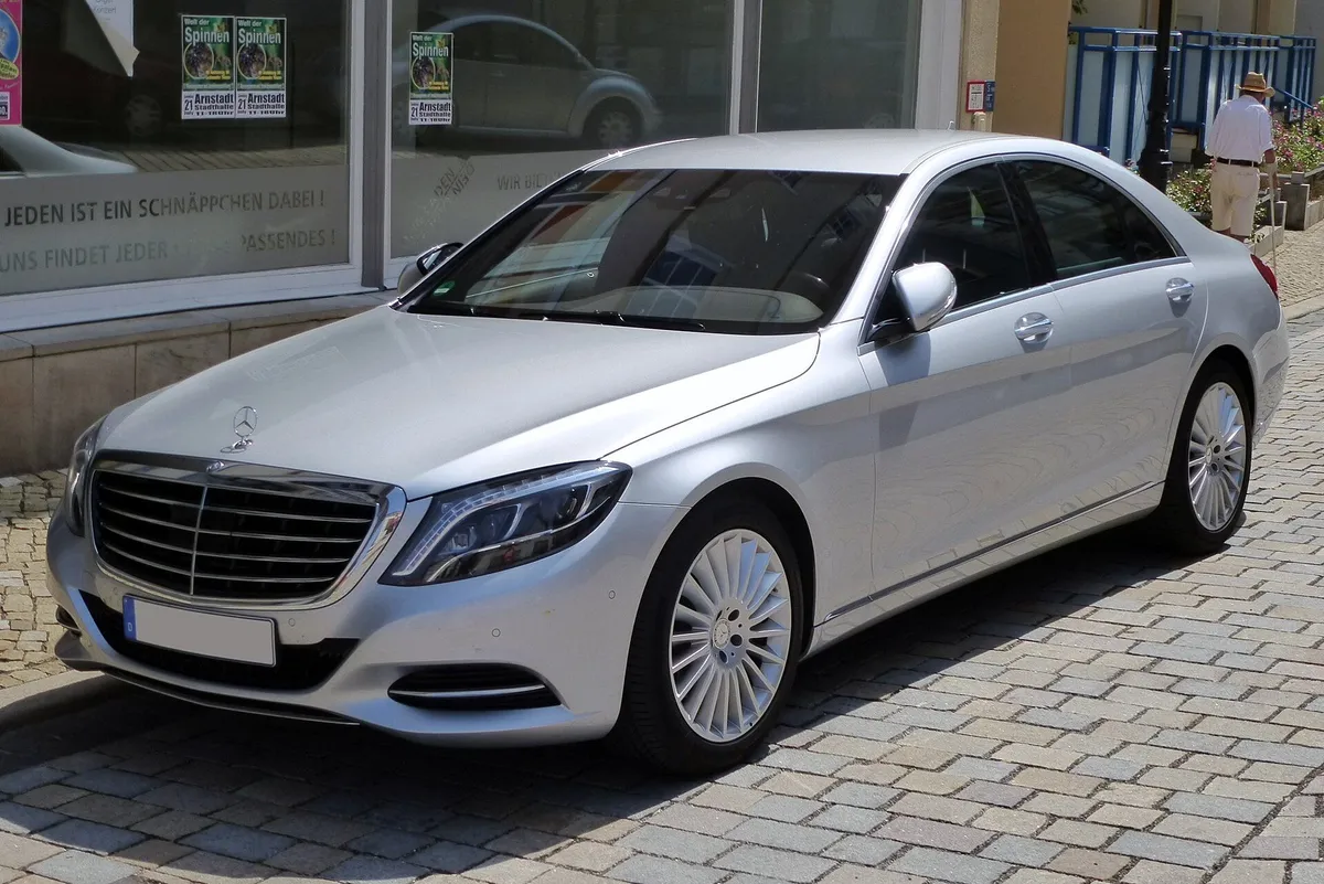 Mercedes-Benz S-Class W222 pre-facelift (2014–2017)